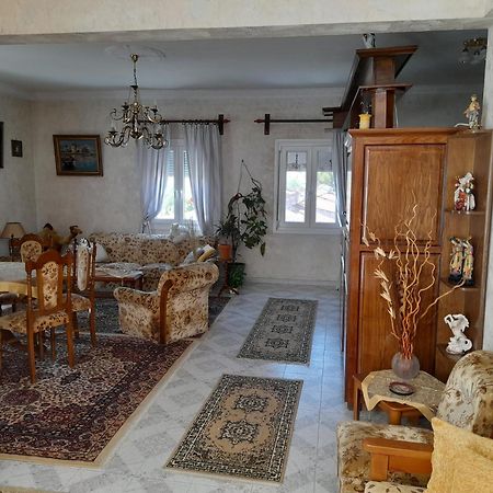 Art House Syros Villa แอร์มูโปลี ภายนอก รูปภาพ